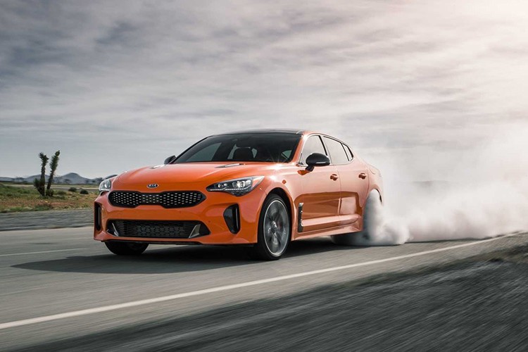 Kia Stinger GTS 2019 ban dac biet gia hon 1 ty dong-Hinh-9