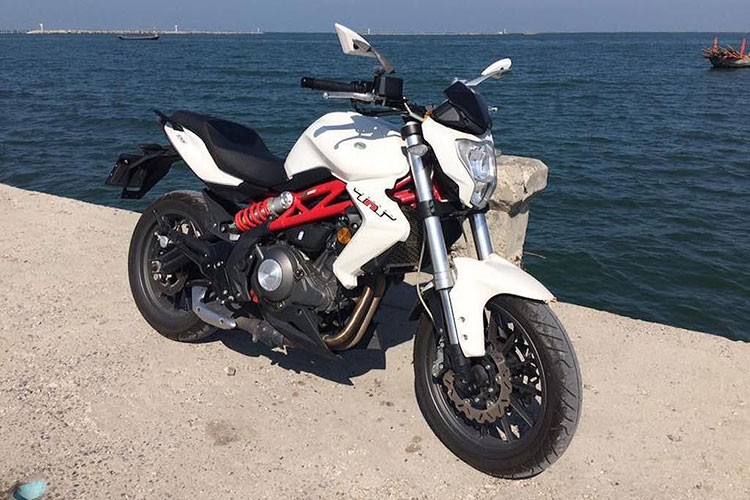  Benelli BN302   độ body Ducati Panigale 959  lên Pô Yoshimura R11   lên 1 loạt đồ chơi LeeAT moto Chuyên độ body moto PKL  Cung cấp các loại