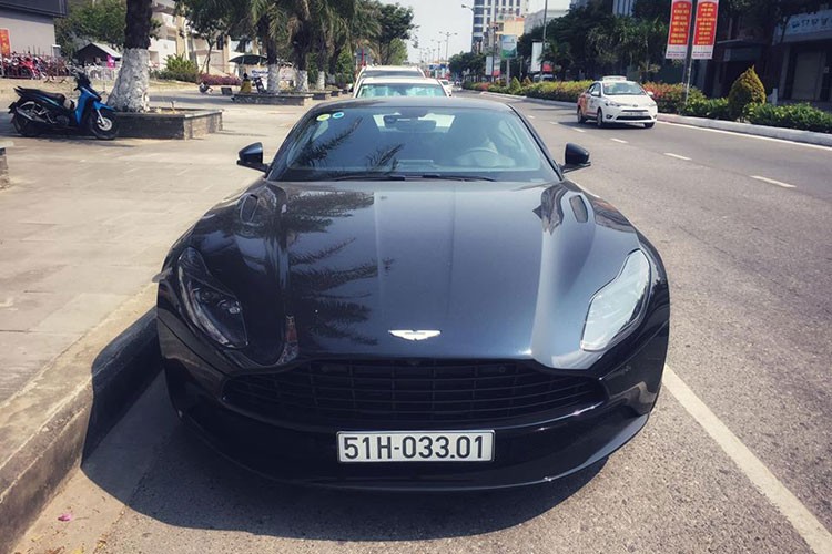 Sieu xe Aston Martin DB11 gia 15,8 ty lan banh tai Da thanh-Hinh-3