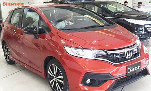 Vua ra mat tai VN, Honda Civic 2019 da giam gia-Hinh-3