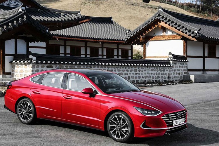 Hyundai Sonata 2020 moi gia tu 564 trieu dong 