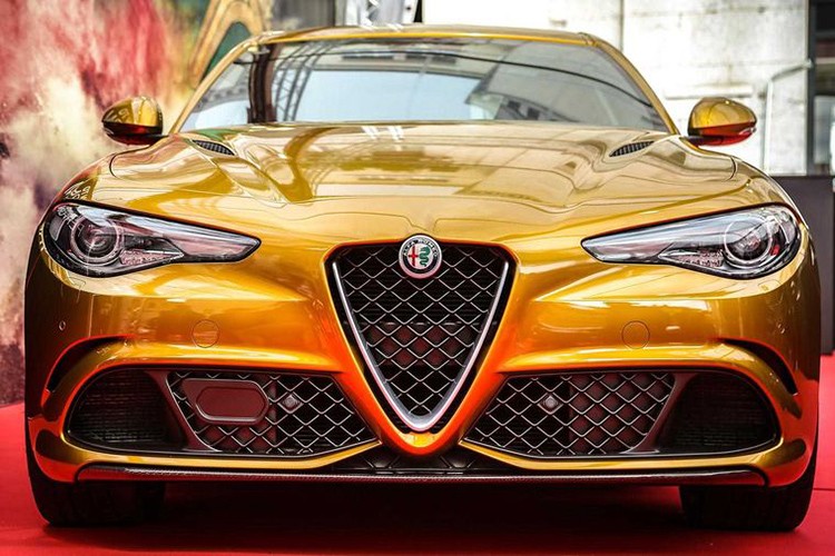 Ngam sieu xe Alfa Romeo Giulia ma vang Ochre sieu chat-Hinh-2