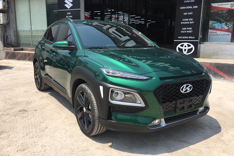 Xe Hyundai Kona mau son doc xuat hien tai Viet Nam