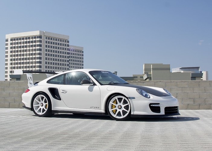 Porsche 911 GT2 tai Hong Kong re hon Viet Nam 4 ty