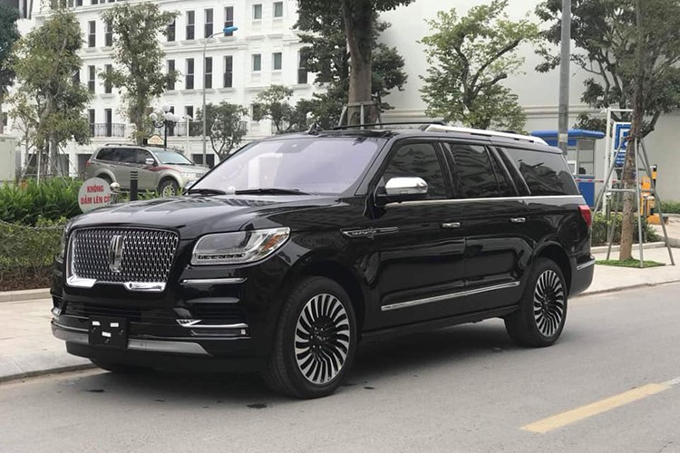 Can canh Lincoln Navigator 2019 gia 8,7 ty o Ha Noi