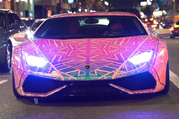 Lamborghini Huracan phat sang ruc ro cua ca si Chris Brown-Hinh-6