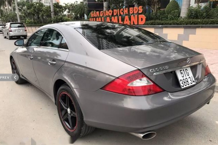 Xe sang Mercedes CLS500 gia chi 418 trieu tai Viet Nam-Hinh-2