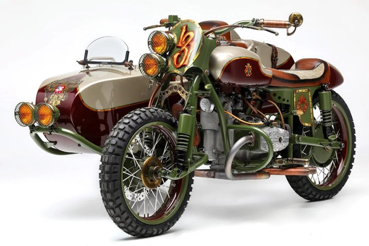 Ngam Sidecar 3 banh Ural phong cach steampunk 