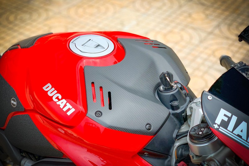 Ducati Panigale V4 do 200 trieu thanh xe dua WSBK tai Sai Gon-Hinh-5