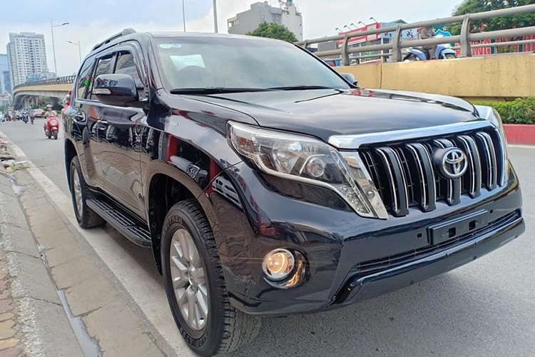 Toyota Land Cruiser Prado dung 3 nam, gia 1,9 ty o Ha Noi