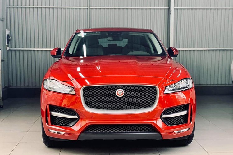 Soi Jaguar F-Pace 