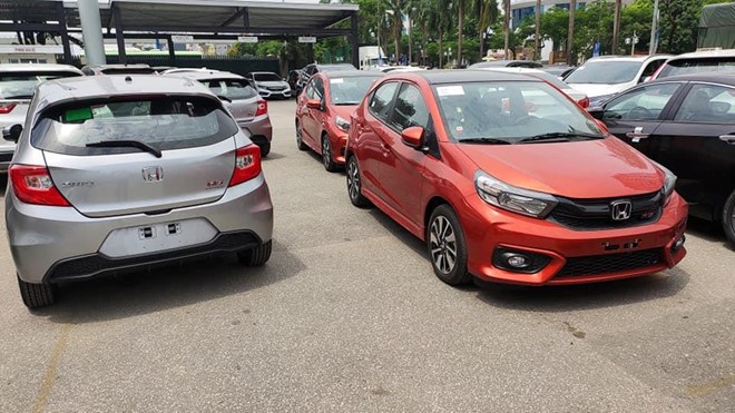 Xe gia re Honda Brio o at cap ben dai ly Ha Noi-Hinh-4