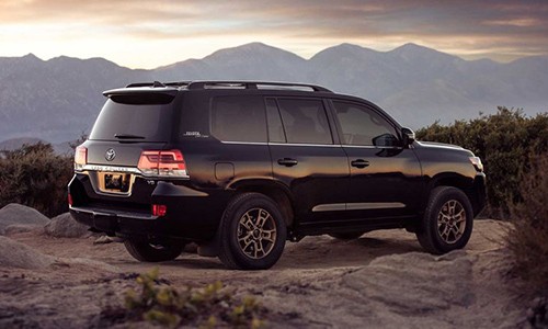 Xe SUV Toyota Land Cruiser se tu bo dong co V8?-Hinh-2