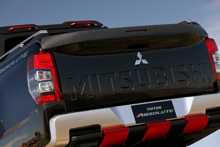 Mitsubishi Triton Absolute “dau” Ford Ranger Raptor?-Hinh-4