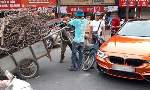 Ha Noi: Sedan BMW 3-Series tien ty bi xe ba gac 