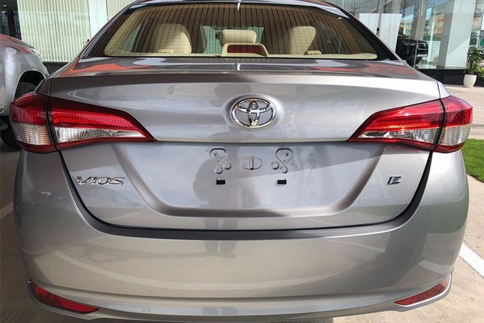 Toyota Vios “dai ha gia” con duoi 500 trieu o Viet Nam-Hinh-4