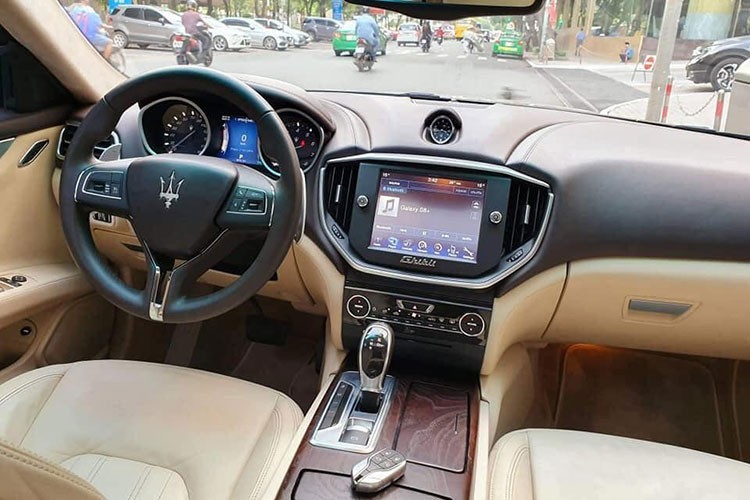 Xe sang Maserati Ghibli S Q4 chi 2,9 ty tai Ha Noi-Hinh-5