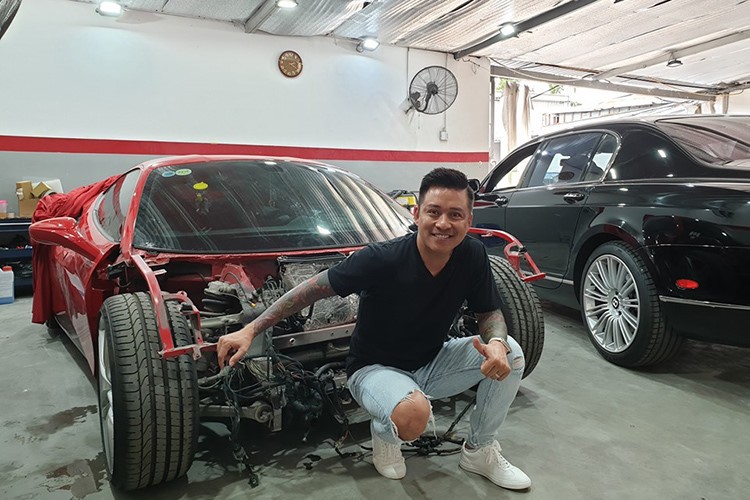 Ferrari 488 GTB cua Tuan Hung lo dien voi ngoai hinh moi-Hinh-4