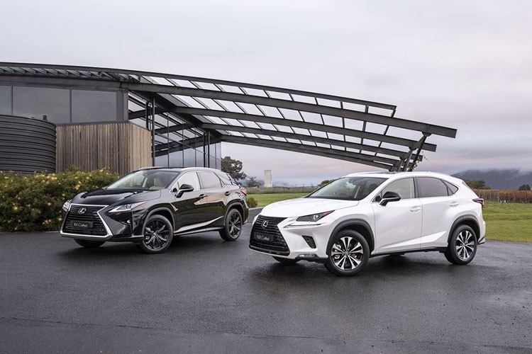 Xe sang Lexus NX va RX ban dac biet moi tu 1 ty dong