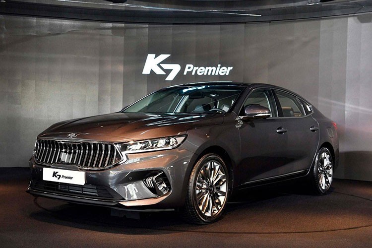 Xe Kia K7 2019 tu 617 trieu dong co gi ma hut khach?