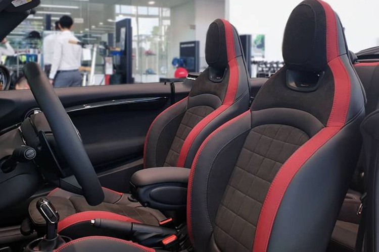 Xe MINI Convertible JCW 2,5 ty dau tien tai Viet Nam-Hinh-7