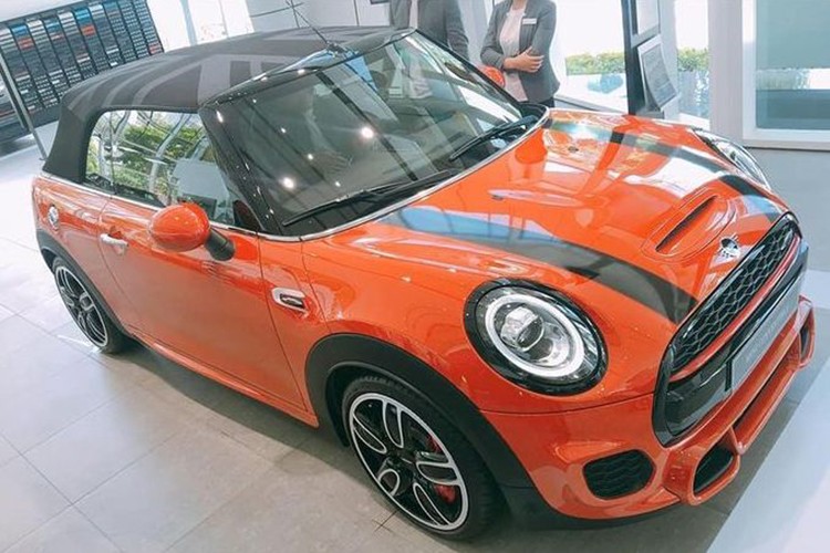 Xe MINI Convertible JCW 2,5 ty dau tien tai Viet Nam-Hinh-8