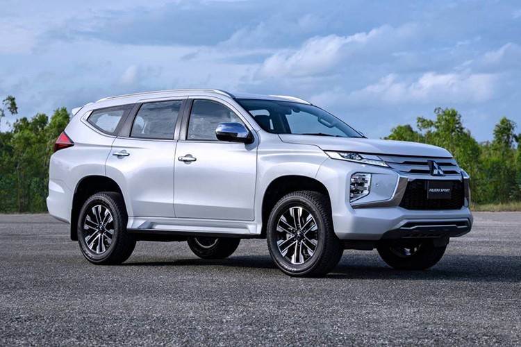 Mitsubishi Pajero Sport 2020 tu 987 trieu, sap ve Viet Nam-Hinh-11