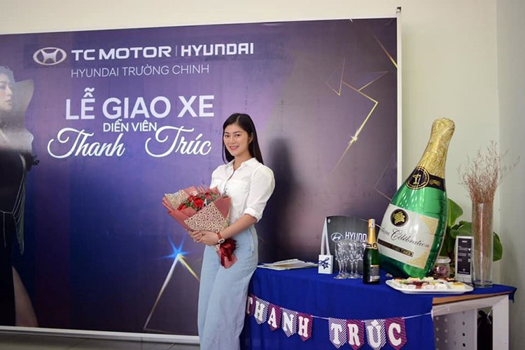 Nguoi dep Thanh Truc “tau” Hyundai Santa Fe 2019 hon 1 ty dong-Hinh-2