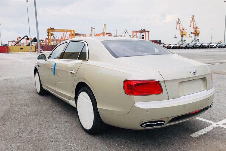 “Dap thung” Bentley Flying Spur V8 hon 16 ty tai VN-Hinh-2