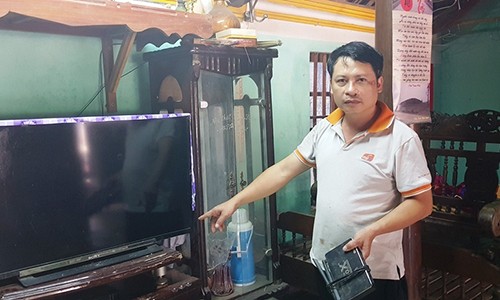 Tam dinh chi giam doc de ‘1 phut 9 lan mat dien’ o Thanh Hoa