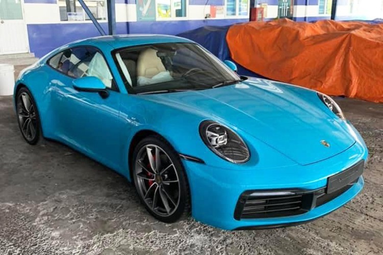 Dai gia Nha Trang tau Porsche 911 Carrera S hon 7,6 ty