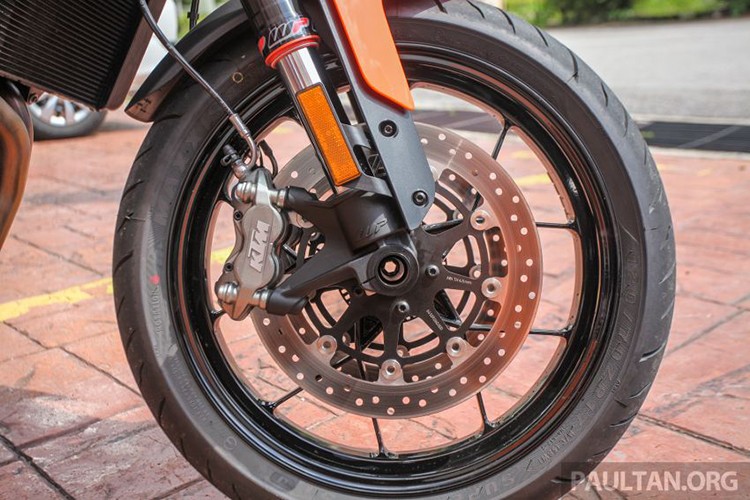 KTM 790 Duke tai An Do re hon Viet Nam 335 trieu dong-Hinh-8