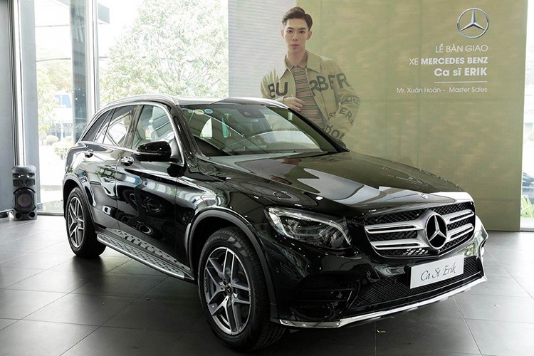 Erik tau Mercedes-Benz GLC 300 AMG hon 2,4 ty tang Bo-Hinh-8