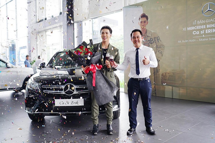 Erik tau Mercedes-Benz GLC 300 AMG hon 2,4 ty tang Bo