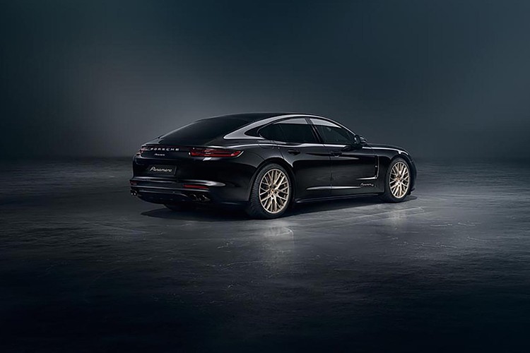 Porsche Panamera dac biet 