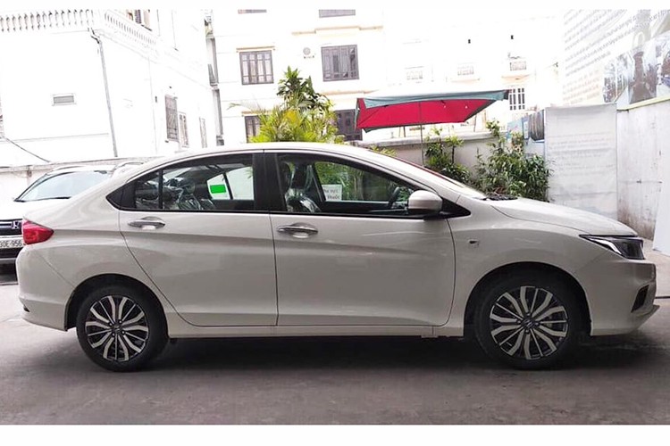 Can canh Honda City E chi 529 trieu dong tai Viet Nam-Hinh-2