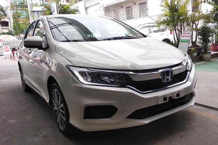 Can canh Honda City E chi 529 trieu dong tai Viet Nam