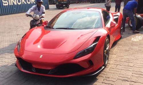 Sieu xe Ferrari F8 Tributo chinh hang dau tien ve Viet Nam