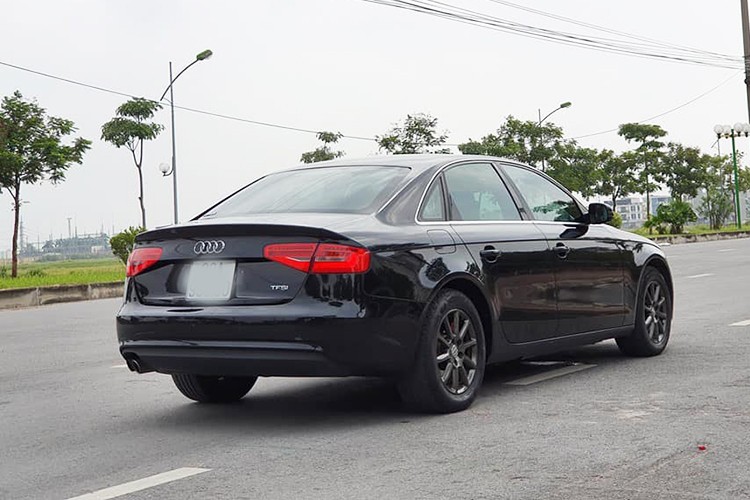 Can canh xe sang Audi A4 chi 1 ty dong o Ha Noi-Hinh-9