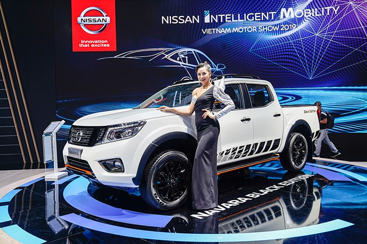 Nissan dem ca dan xe nang cap moi den trien lam VMS 2019-Hinh-4