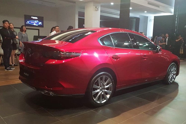 Can canh Mazda3 2019 