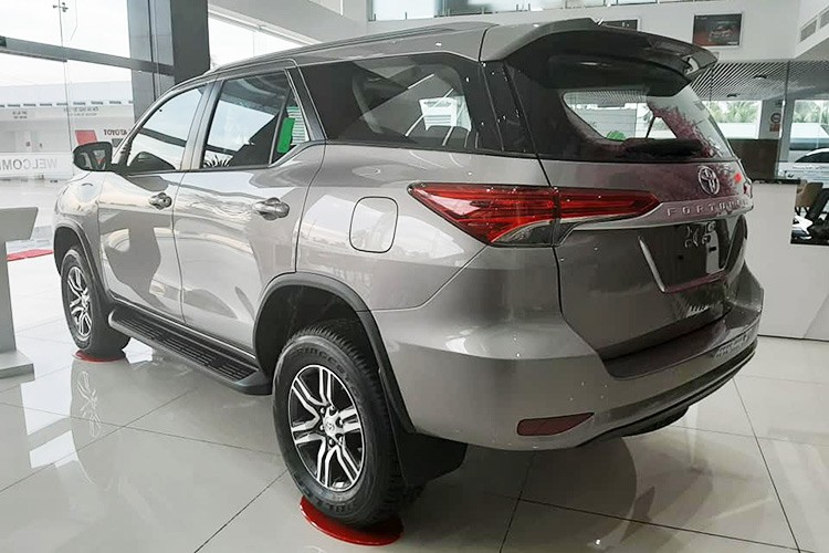 Toyota Fortuner may dau giam toi 115 trieu tai Viet Nam-Hinh-4
