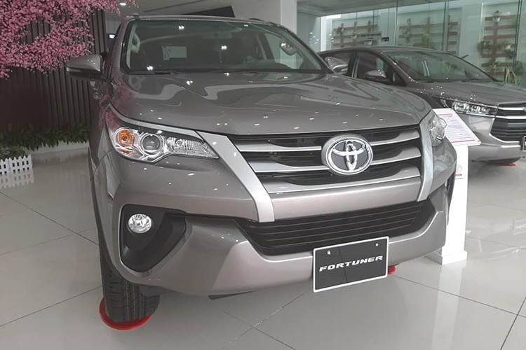 Toyota Fortuner may dau giam toi 115 trieu tai Viet Nam