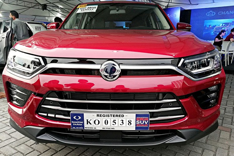 SUV Ssangyong Tivoli 2020 may dau 