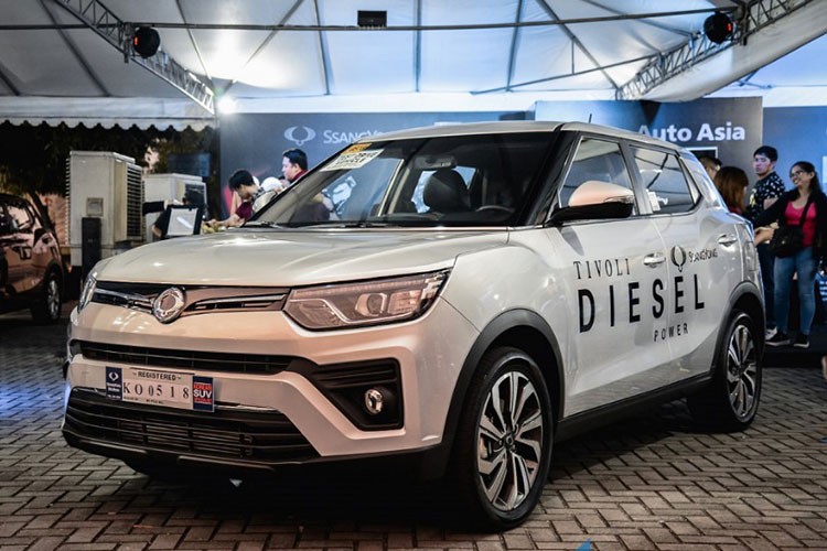 SUV Ssangyong Tivoli 2020 may dau 