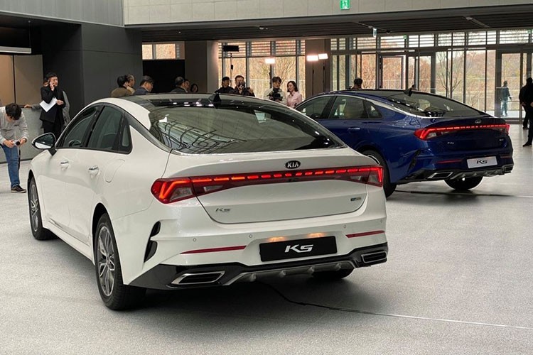 Kia Optima 2020 tu 412 trieu dong 