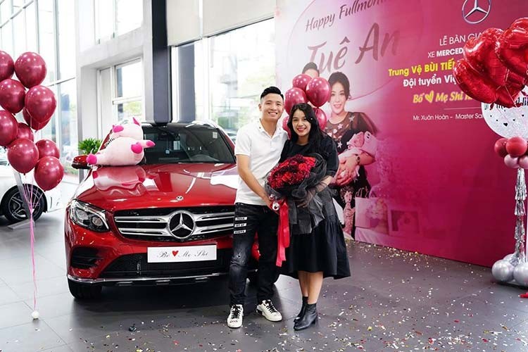 Trung ve Bui Tien Dung tau SUV Mercedes-Benz GLC tien ty-Hinh-8