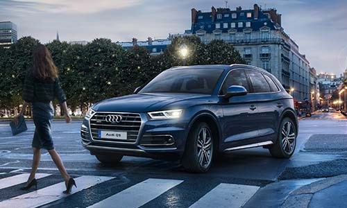 Xe sang Audi Q5 va Q7 giam toi 300 trieu tai Viet Nam