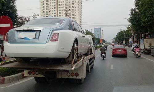 Xe sieu sang Rolls-Royce Phantom VIII bien Lao cap ben Viet Nam