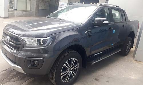 Ford Ranger Wildtrak 2020 hon 900 trieu dong tai Viet Nam